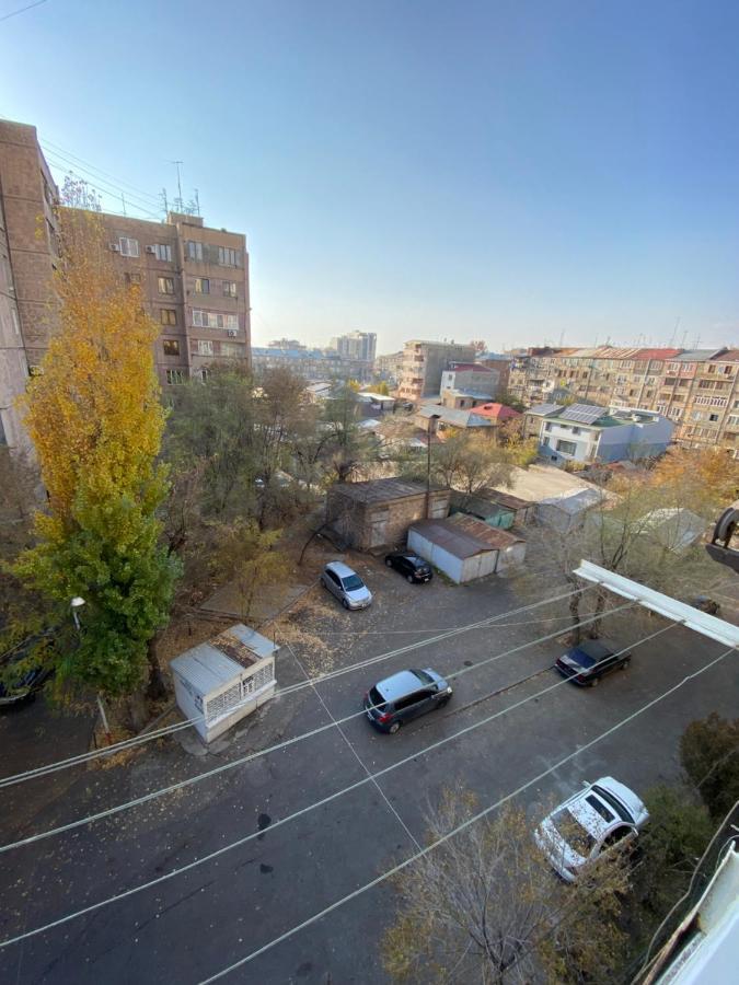 Large Cozy Apartment On Beginning Of Komitas Ave เยเรวาน ภายนอก รูปภาพ
